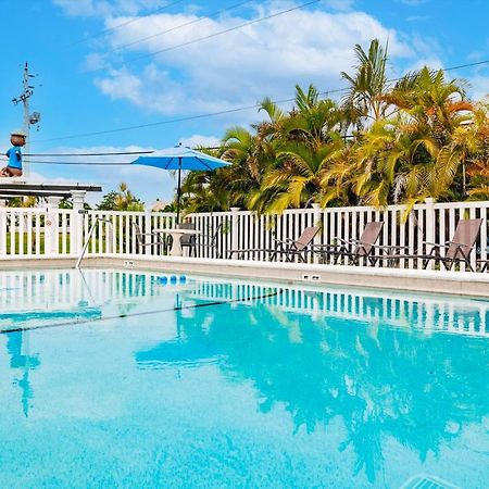 Poolside King Cottage With Kitchen - 10 Minutes To Beach! Fort Myers Exterior photo