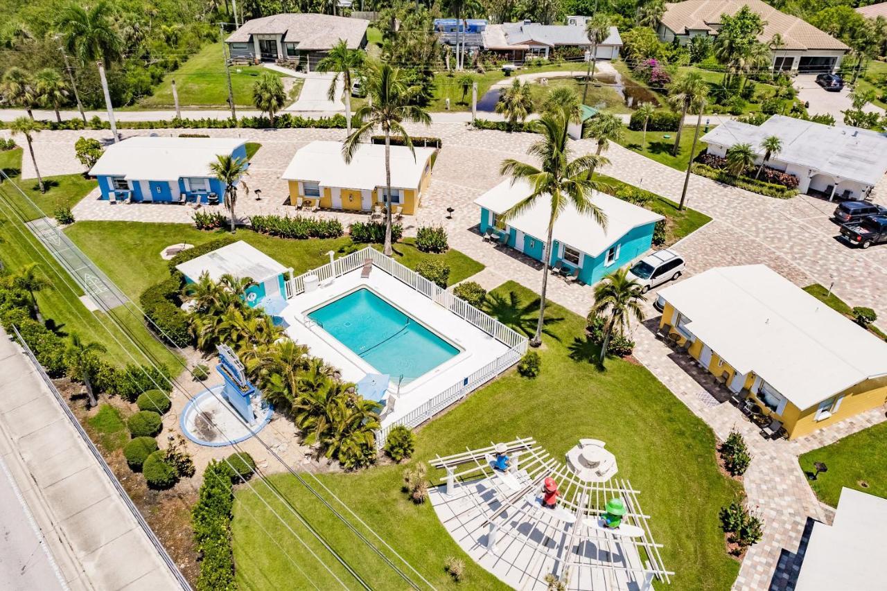 Poolside King Cottage With Kitchen - 10 Minutes To Beach! Fort Myers Exterior photo